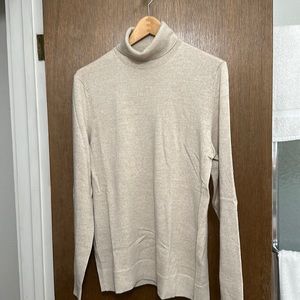 Banana Republic Men’s Merino Cotton Sweater. Beige, (Medium/Tall).